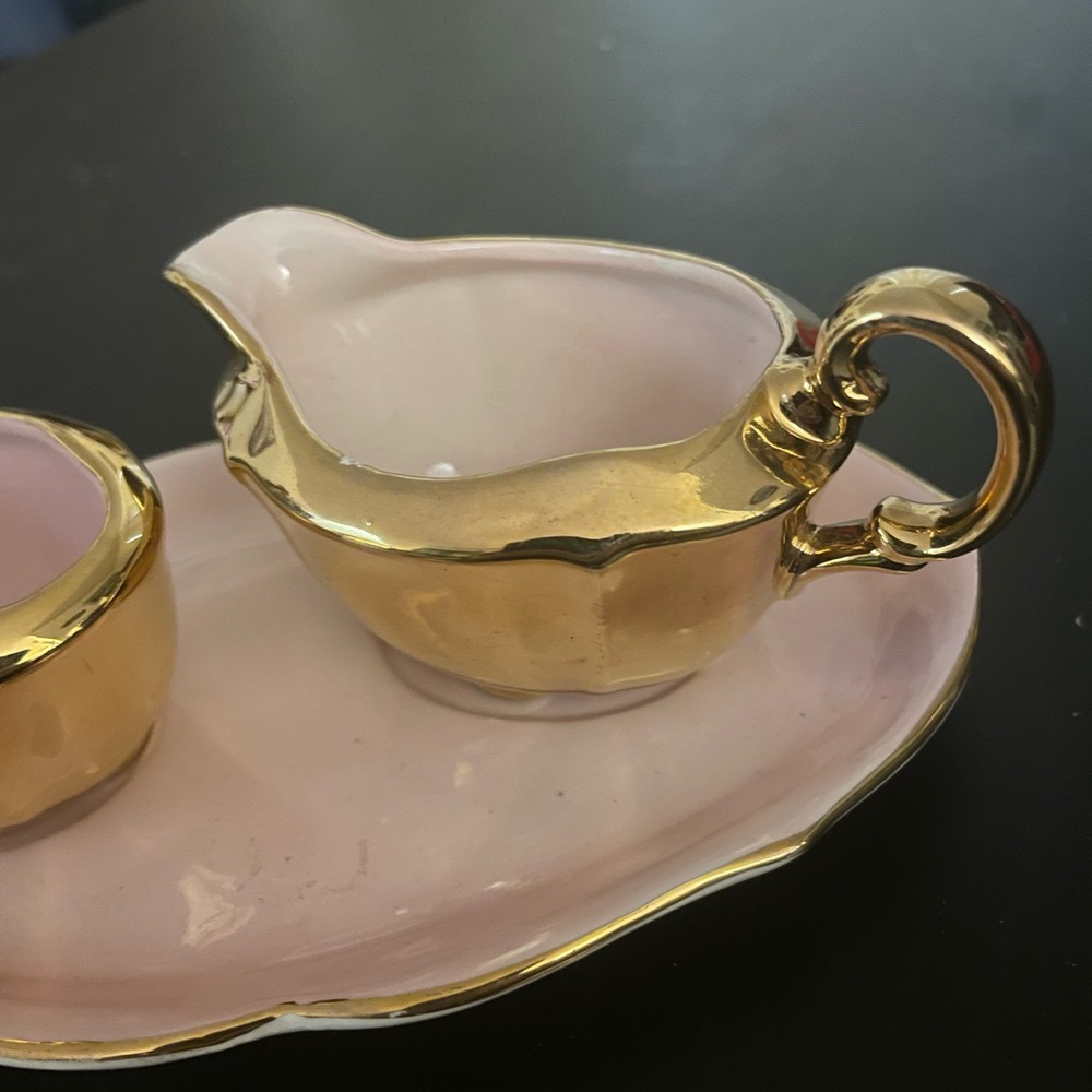 Vintage 1930 Royal Winston Sugar Bowl and Creamer set - Picture 4 of 10